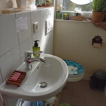 Deluxe Einzelzimmer Nur Fuer Max 1 Nacht Buchbar Abends Rein Morgens Raus *