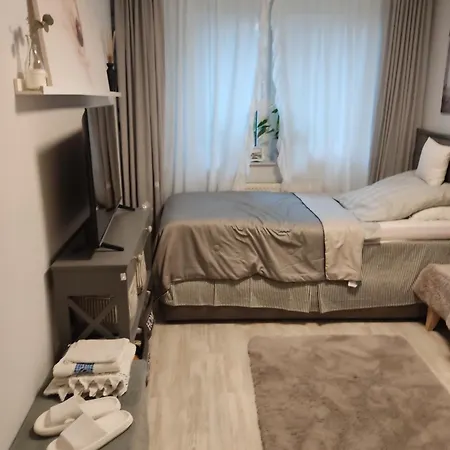 Oda ve Kahvaltı Deluxe Einzelzimmer Nur Fuer Max 1 Nacht Buchbar Abends Rein Morgens Raus Bielefeld