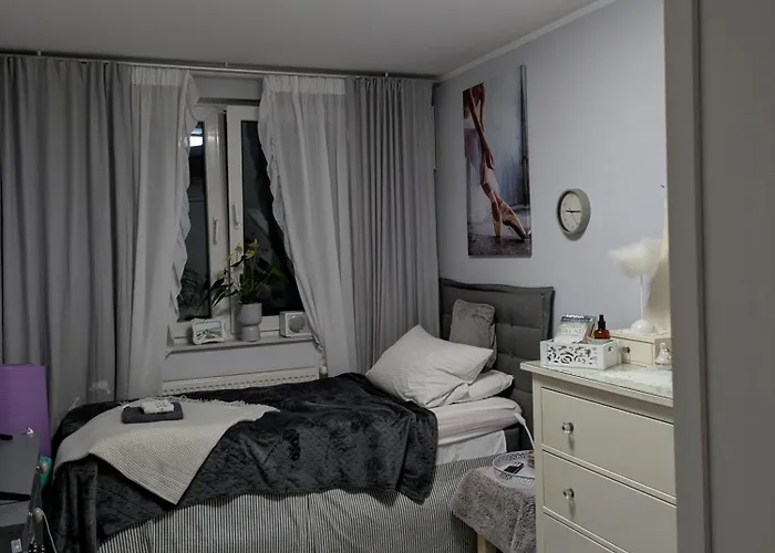 Deluxe Einzelzimmer Nur Für Max 1 Nacht Buchbar Abends Rein Morgens Raus * Bielefeld