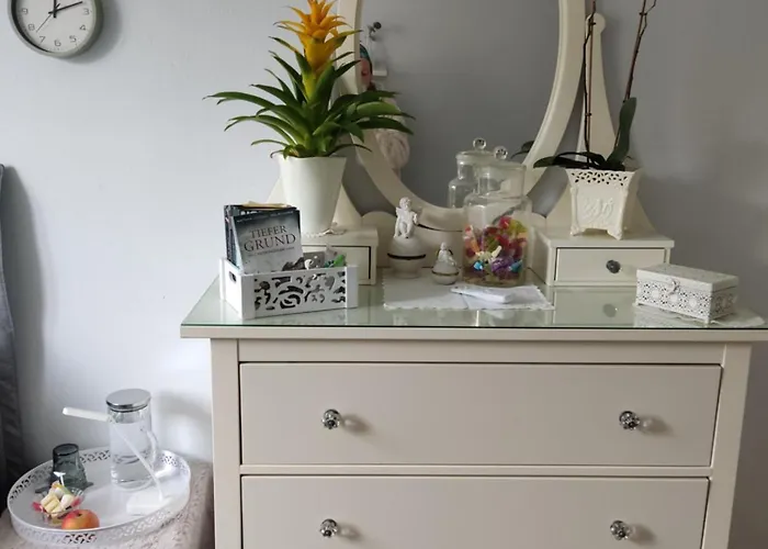 Deluxe Einzelzimmer Nur Für Max 1 Nacht Buchbar Abends Rein Morgens Raus Bed and breakfast Bielefeld